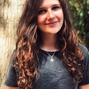 Meet your Posher, Yvette